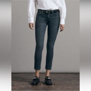 Rag and Bone Cate Skinny - Dekalb
Mid-Rise Stretch Jean sz 24 NWT